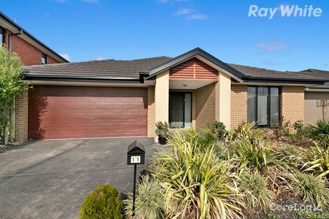 Property photo of 11 Page Close Pakenham VIC 3810