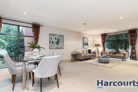 Property photo of 2 Tottenham Grove Mulgrave VIC 3170