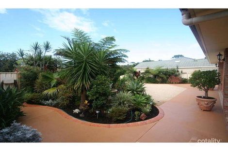 Property photo of 6 Seashell Court Bonny Hills NSW 2445