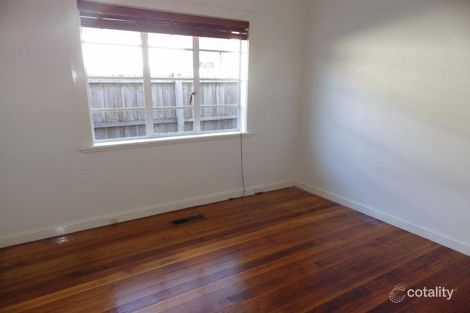 Property photo of 15 First Avenue Strathmore VIC 3041