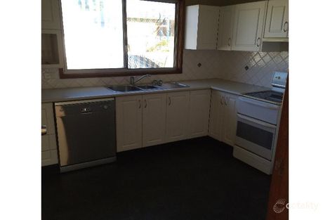 Property photo of 18 Anzac Parade Teralba NSW 2284