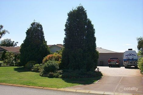 18 Pelican Pde, Ballajura, WA 6066