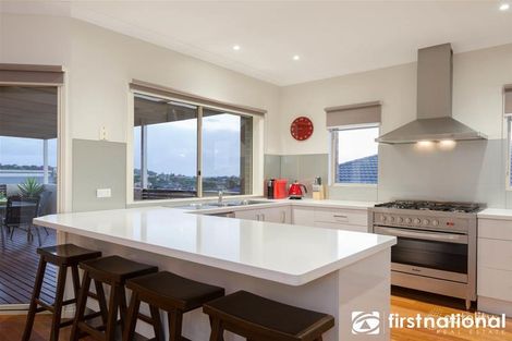 Property photo of 43 Leemak Crescent Berwick VIC 3806