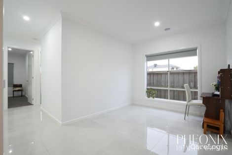 Property photo of 4 Promontory Street Point Cook VIC 3030