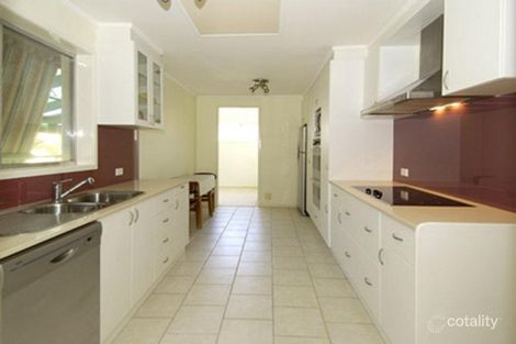 Property photo of 12 Laseron Place Mawson ACT 2607