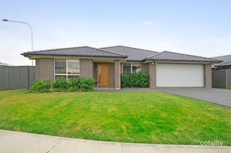 Property photo of 12 Village Circuit Gregory Hills NSW 2557