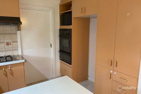 Property photo of 14 Prue Court Fawkner VIC 3060