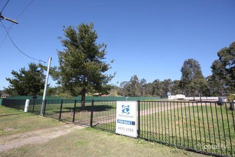 16 Bell St, Greta, NSW 2334