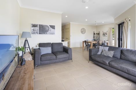 1/1 Ryben Ct, Cannonvale, QLD 4802