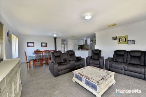Property photo of 21 Bamburgh Turn Meadow Springs WA 6210