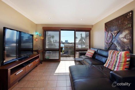 Property photo of 18/112 Stanhill Drive Surfers Paradise QLD 4217