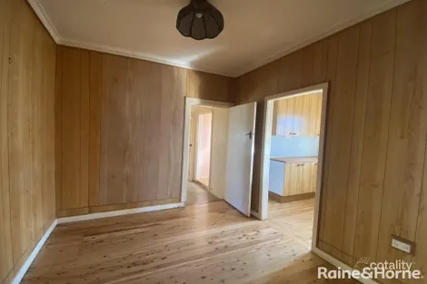Property photo of 45 Maxwell Avenue Orange NSW 2800
