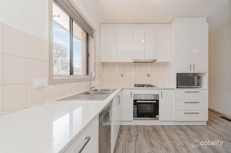 Property photo of 1/18 Woods Close Meadow Heights VIC 3048