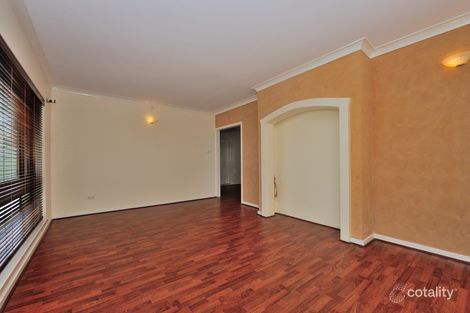 Property photo of 5 Dodd Place Warnbro WA 6169