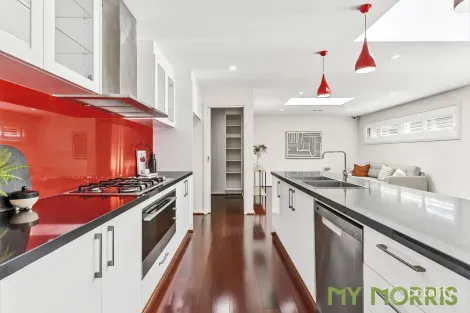 Property photo of 2 Hallett Place Kambah ACT 2902