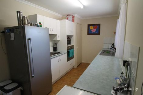 Property photo of 1 Benjamin Court Glen Eden QLD 4680