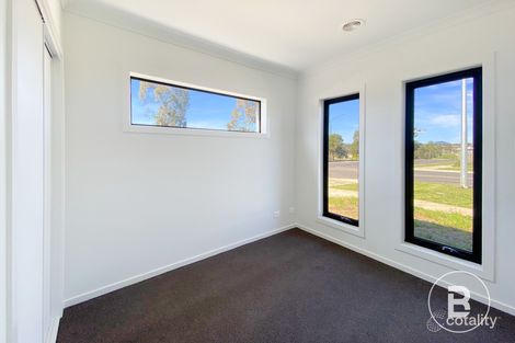 Property photo of 2 Sundance Boulevard Winter Valley VIC 3358