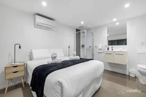 Property photo of 10-12 Nalong Street Rye VIC 3941