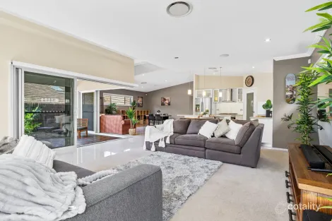 6 Halifax Cct, Pimpama, QLD 4209