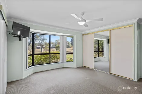 Property photo of 8 Basalt Court Glenvale QLD 4350