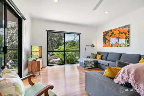 Property photo of 4 Constellation Close Sunrise Beach QLD 4567