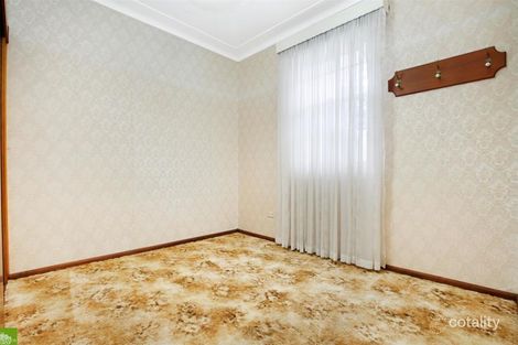 Property photo of 79 Maynes Parade Unanderra NSW 2526