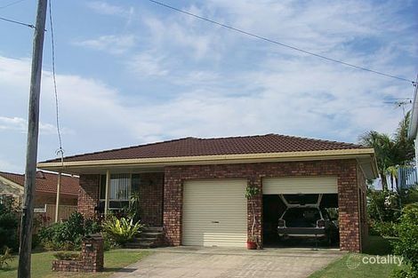 Property photo of 8 Goolagong Crescent South West Rocks NSW 2431