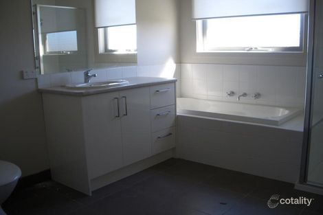 Property photo of 1/1 Travers Street Thomastown VIC 3074