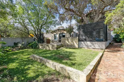 17 Dianne St, Hamilton Hill, WA 6163