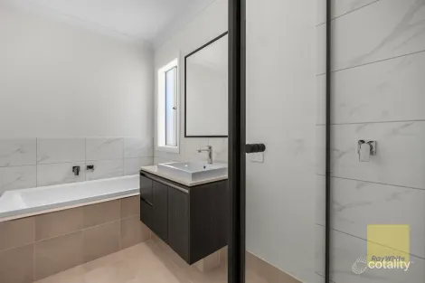 Property photo of 23 Bray Street Deanside VIC 3336