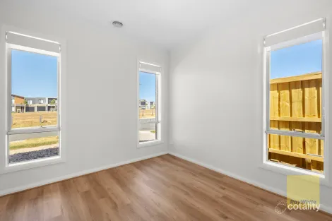 Property photo of 23 Bray Street Deanside VIC 3336