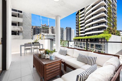 Property photo of 404/8 Masters Street Newstead QLD 4006