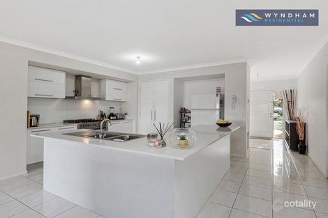 Property photo of 35 Papillon Parade Tarneit VIC 3029