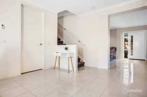 Property photo of 37 Maddock Street Point Cook VIC 3030