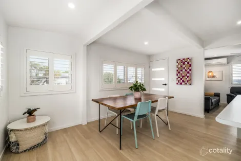 Property photo of 16 Frank Street Scarborough QLD 4020