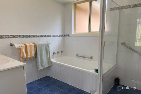 Property photo of 29 Gannet Crescent Old Bar NSW 2430