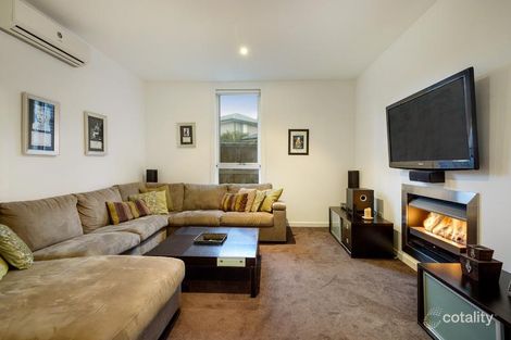 Property photo of 14 Manor Green Macleod VIC 3085