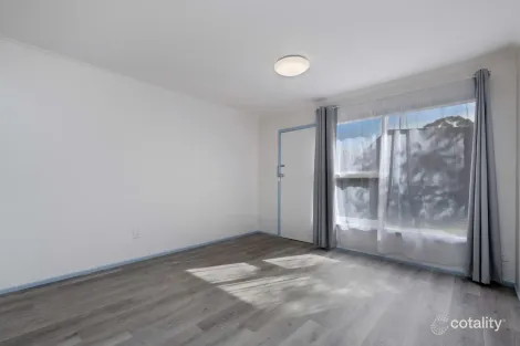 Property photo of 6/42 Mafeking Street South Kennington VIC 3550