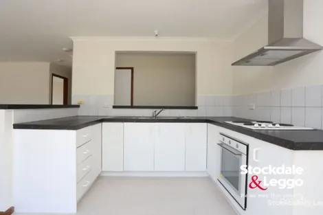 Property photo of 20 Manuka Place Meadow Heights VIC 3048