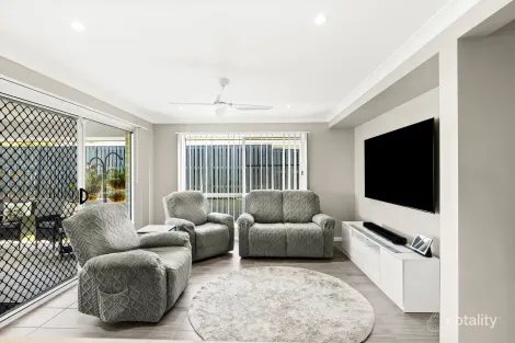 Property photo of 39 McAulay Avenue Highfields QLD 4352