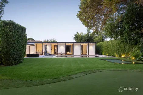 Property photo of 32 North Road Brighton VIC 3186