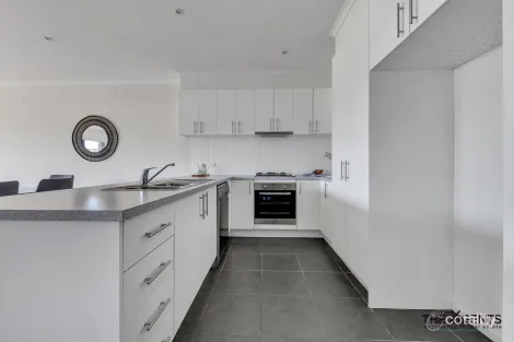 Property photo of 8 Bianca Boulevard Tarneit VIC 3029
