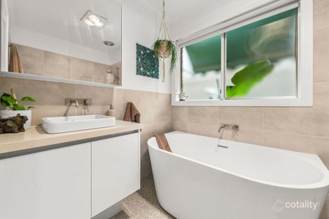 Property photo of 38 Forest Oak Drive Upper Ferntree Gully VIC 3156
