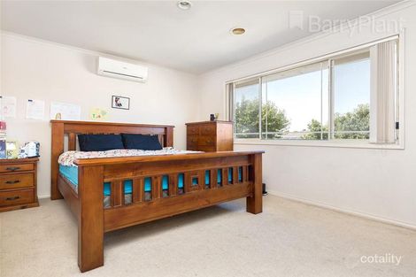 Property photo of 2/36-40 Hennessy Way Dandenong North VIC 3175
