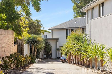 65b Weaponess Rd, Scarborough, WA 6019