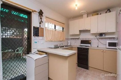 Property photo of 3 Crystal Gardens Cranbourne West VIC 3977