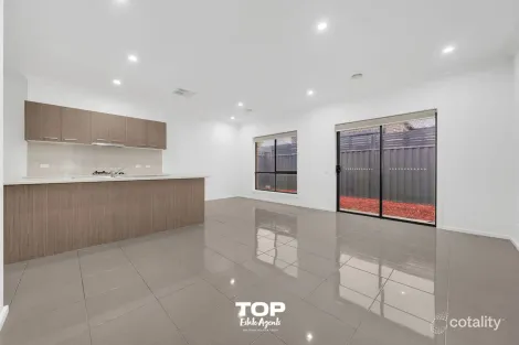 Property photo of 55 Adriatic Circuit Clyde VIC 3978