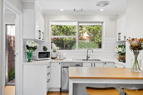 Property photo of 2/13 Ashburn Grove Ashburton VIC 3147
