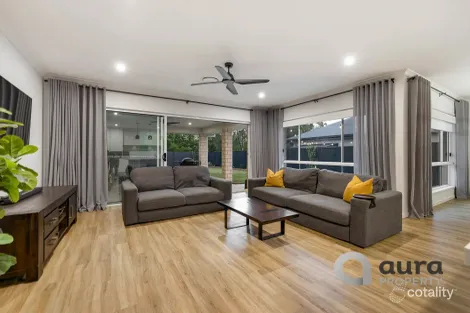 Property photo of 17 Pine Edge Drive Landsborough QLD 4550