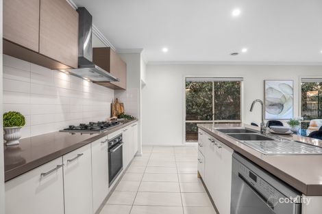 Property photo of 8 Brolin Terrace Cranbourne North VIC 3977